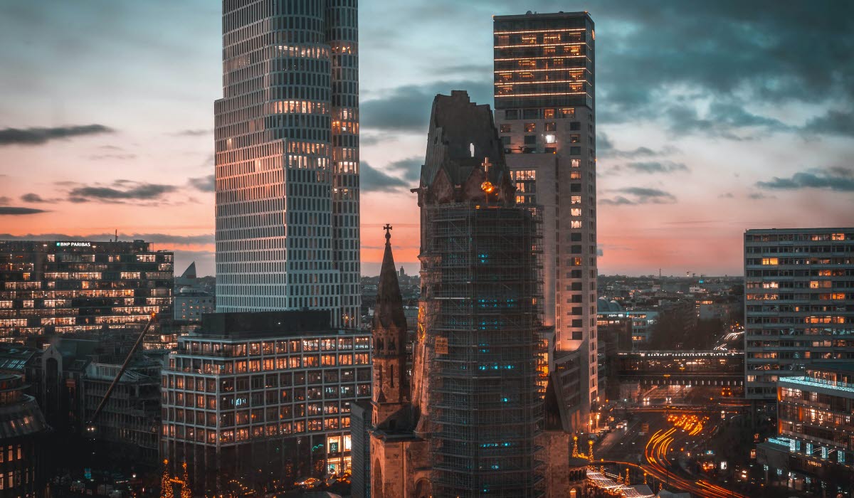 berlin-night.jpg